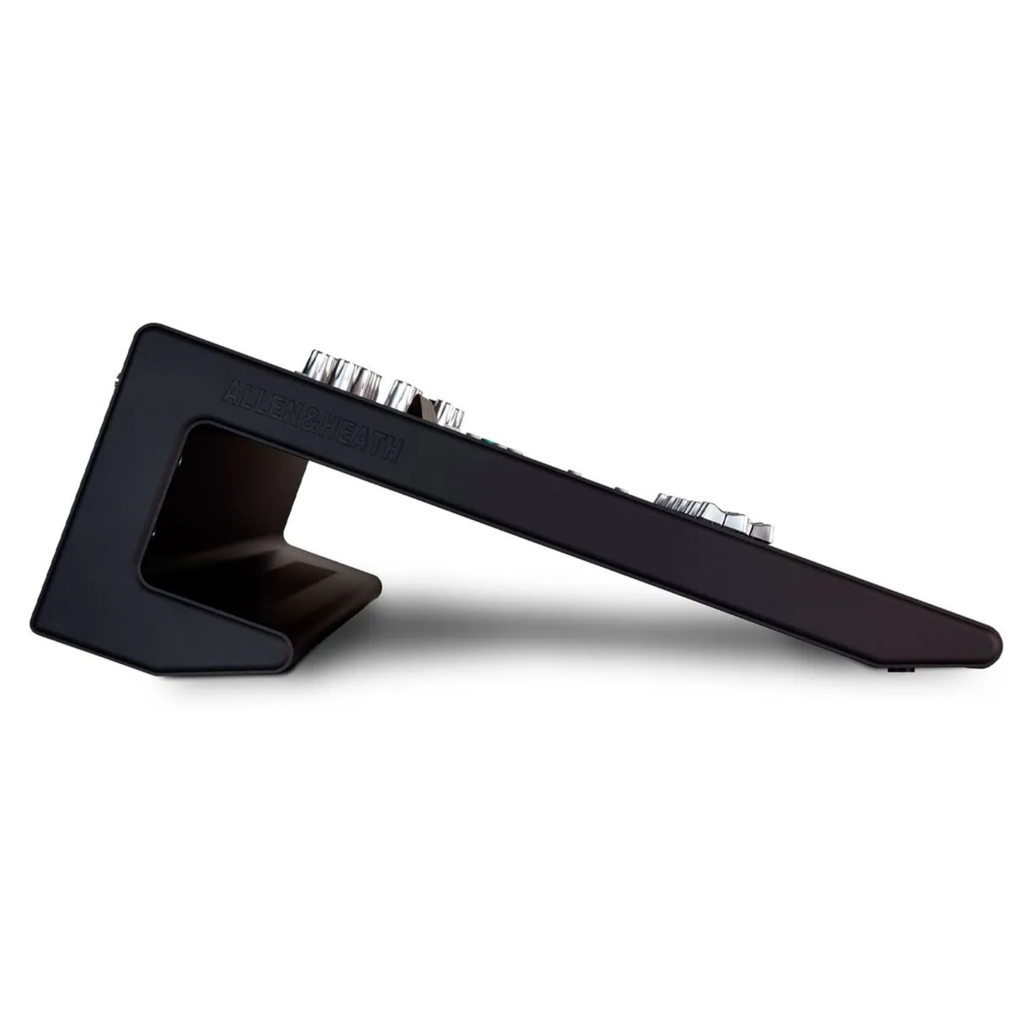 Consola Digital Allen & Heath QU-24, con Faders Motorizados