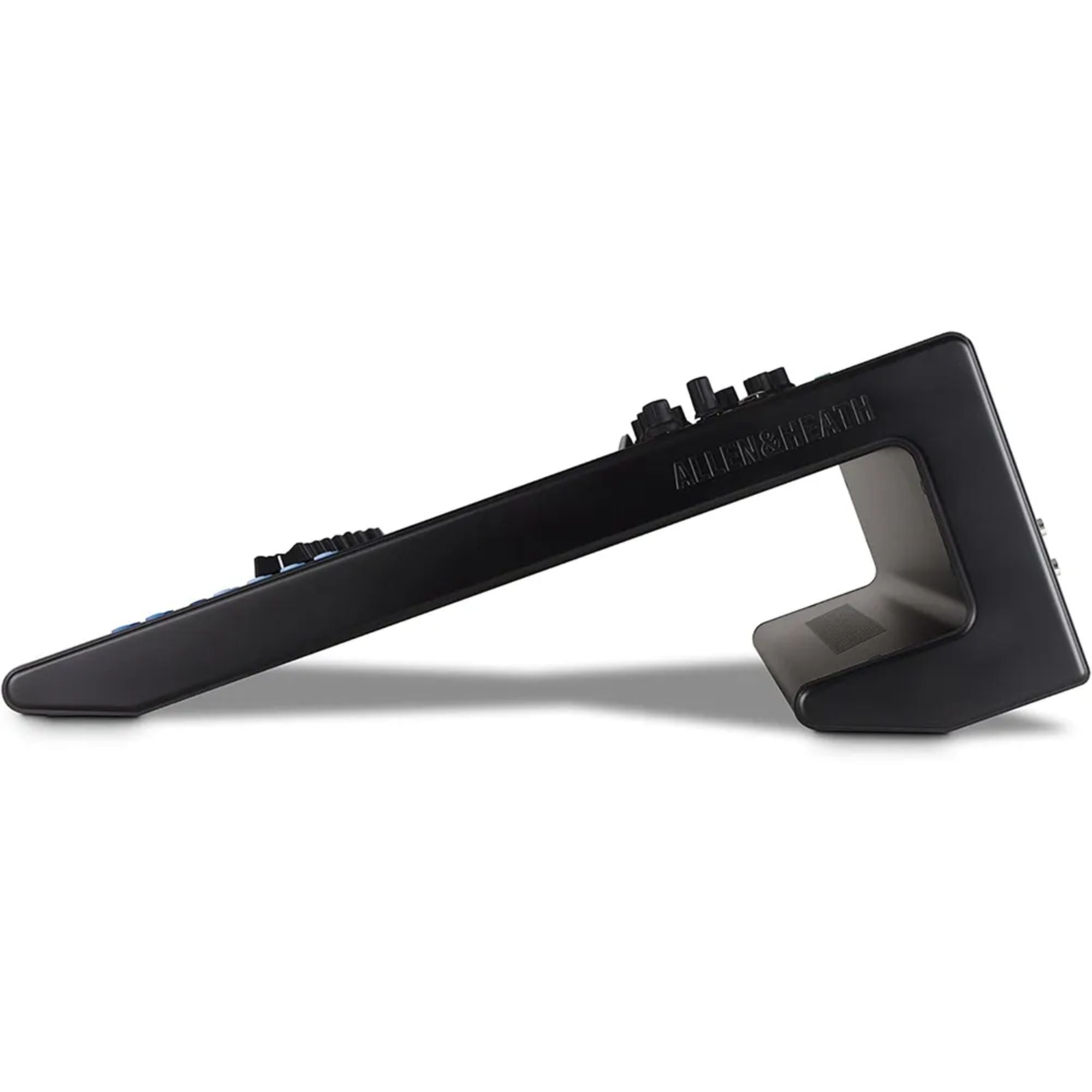 Consola Digital Allen & Heath QU-24, con Faders Motorizados